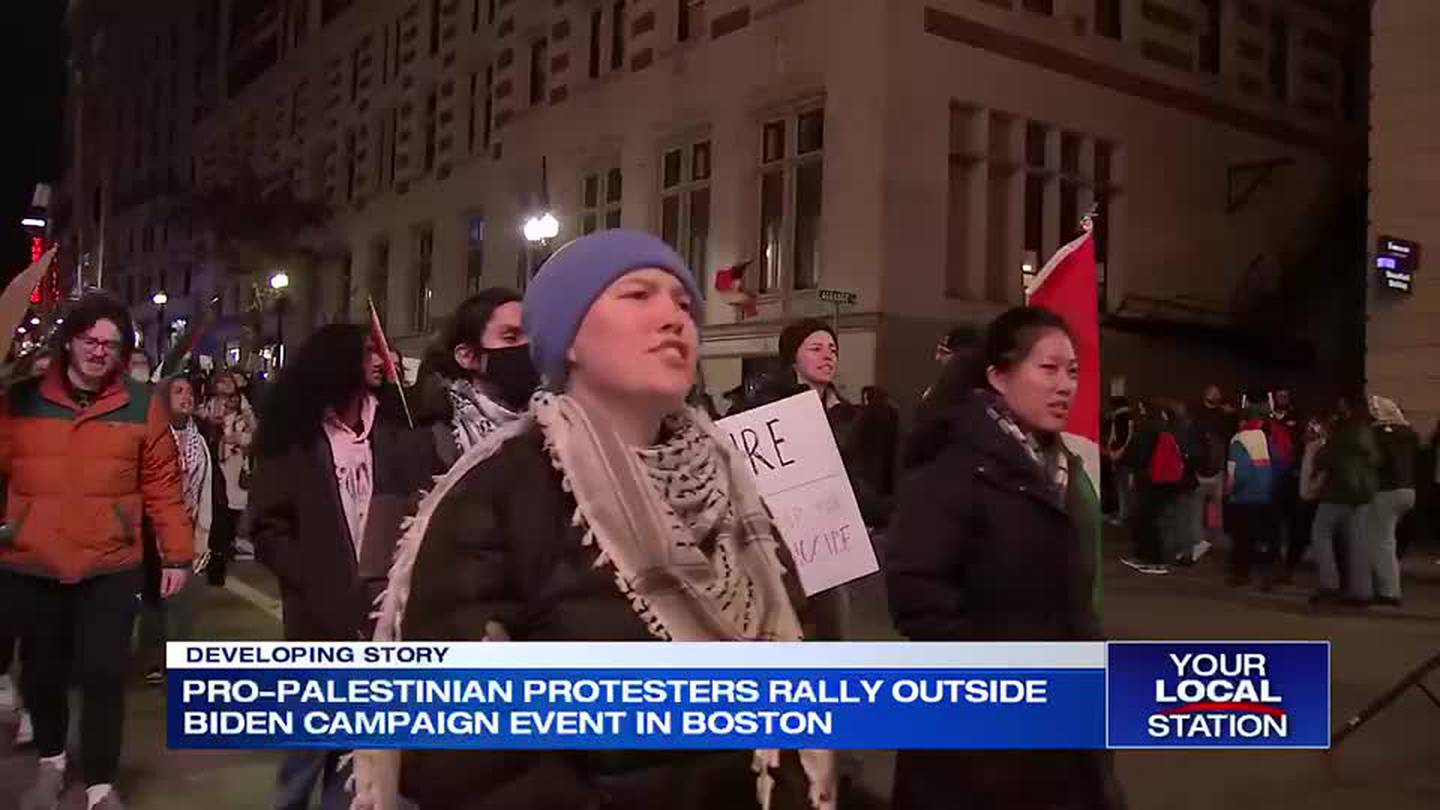 巴勒斯坦支持者在波士顿总统拜登竞选活动外举行集会