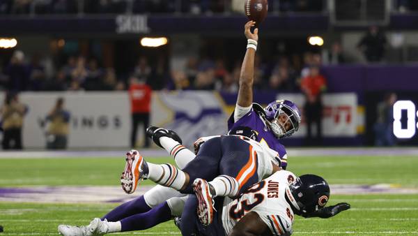 Vikings and Joshua Dobbs take a horrifically ugly loss as Bears pull out late win