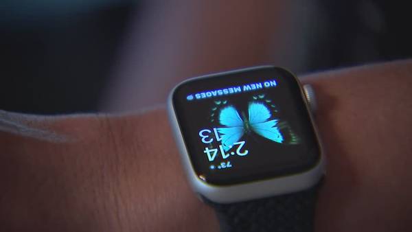 Customers claim Apple Watch caused skin irritation, injuries