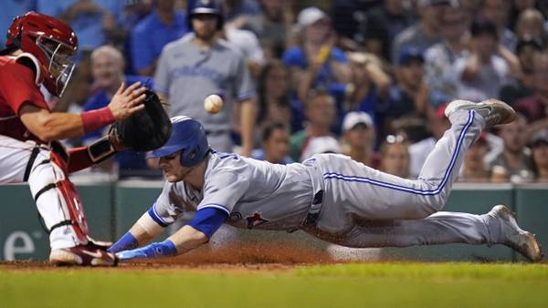 Blue Jays survive 9th, win 6-5 in 10th to sweep Red Sox